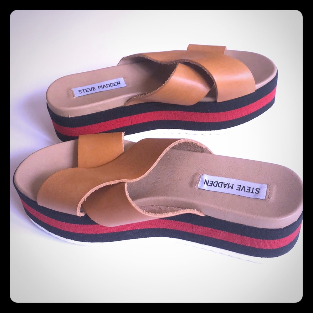 Steve Madden platform slides